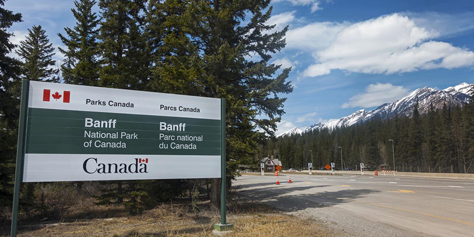 Image of Banff National Park Entrance Sign 